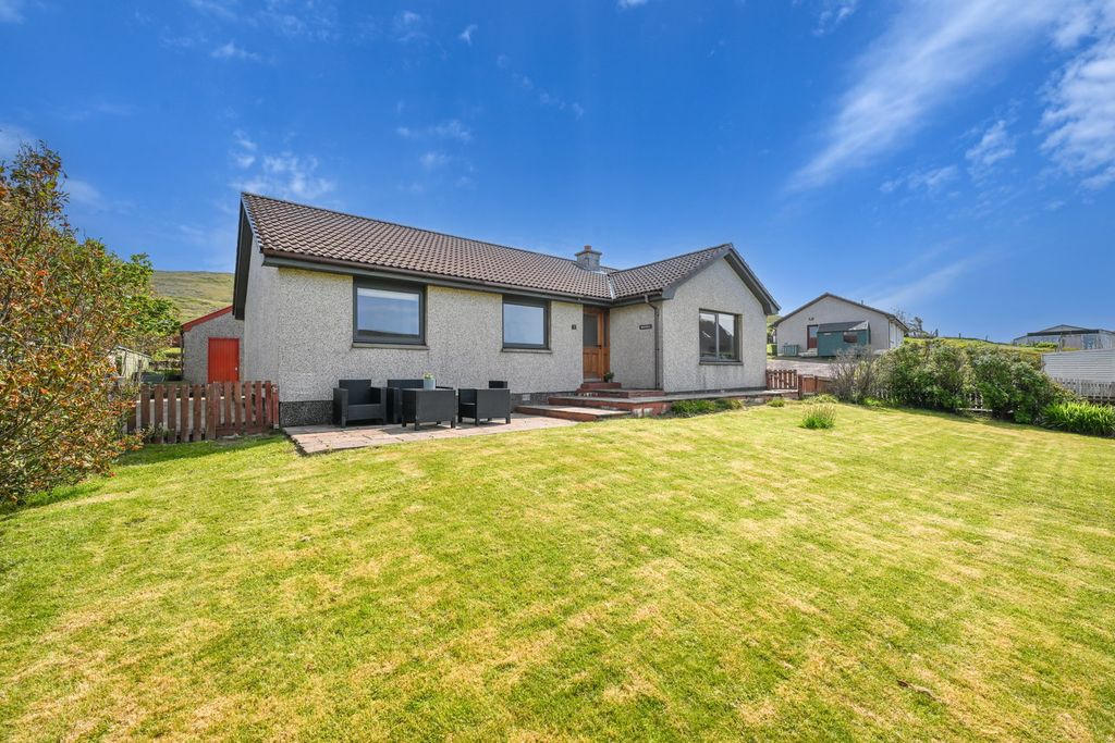 Property photo 1 of 36