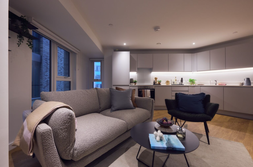 Property photo 2 of 11