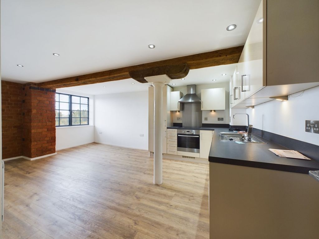 Property photo 1 of 6 Cam01791G0-Pr0047-Still012