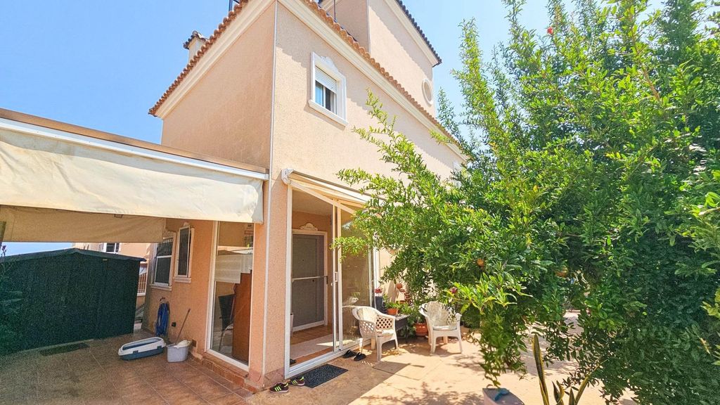 Property photo 1 of 25