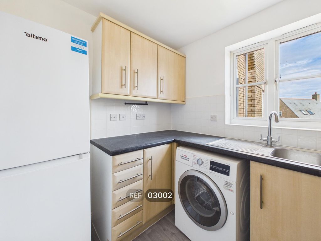 Property photo 2 of 18 Kitchen