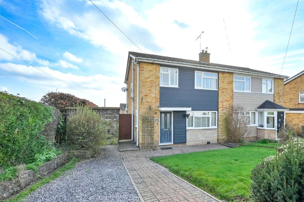 Property photo 1 of 29 Picture No. 23