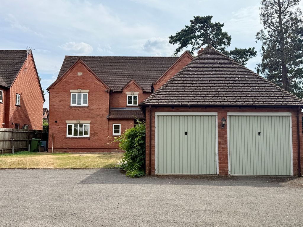 Property photo 1 of 18