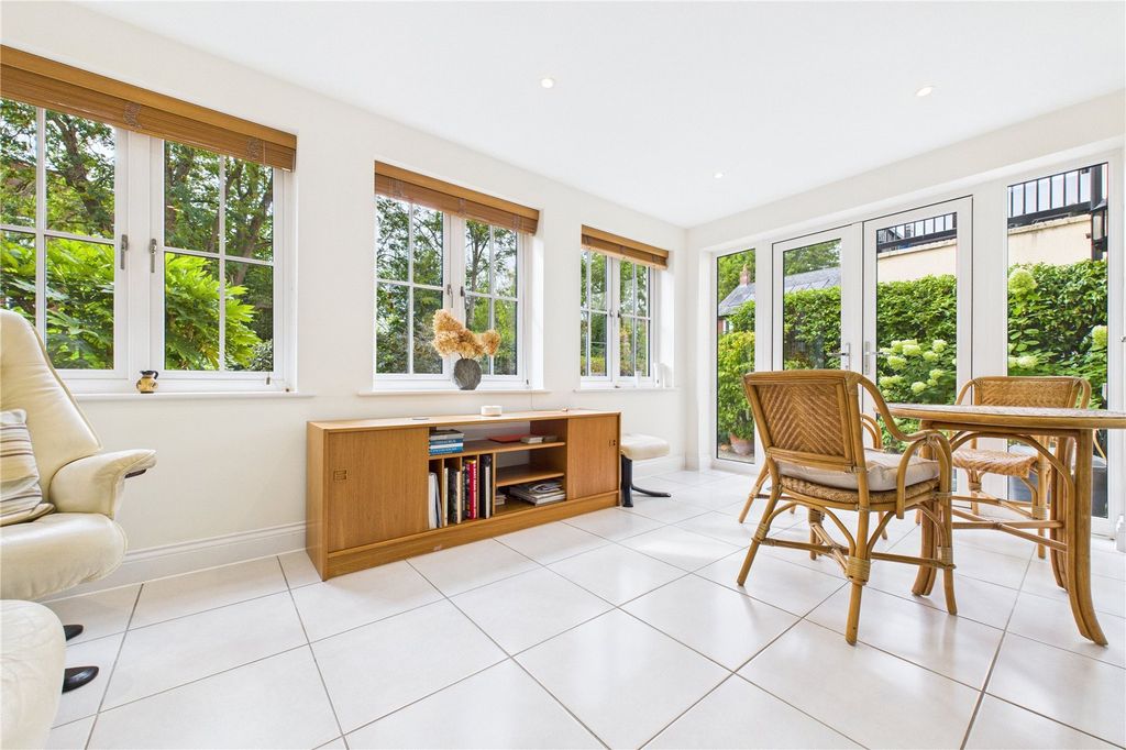 Property photo 1 of 15 Sun Room