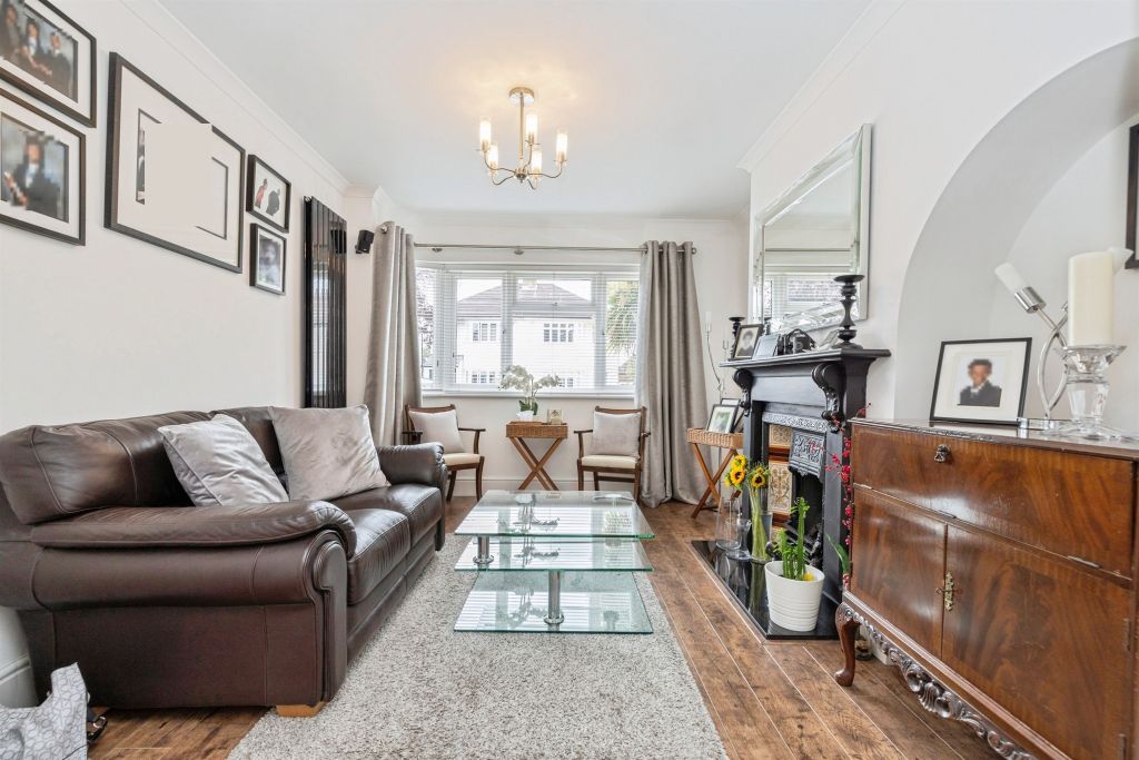 Property photo 2 of 17
