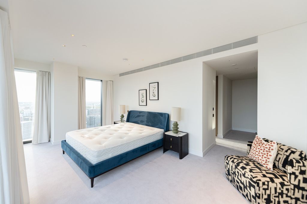 Property photo 3 of 37