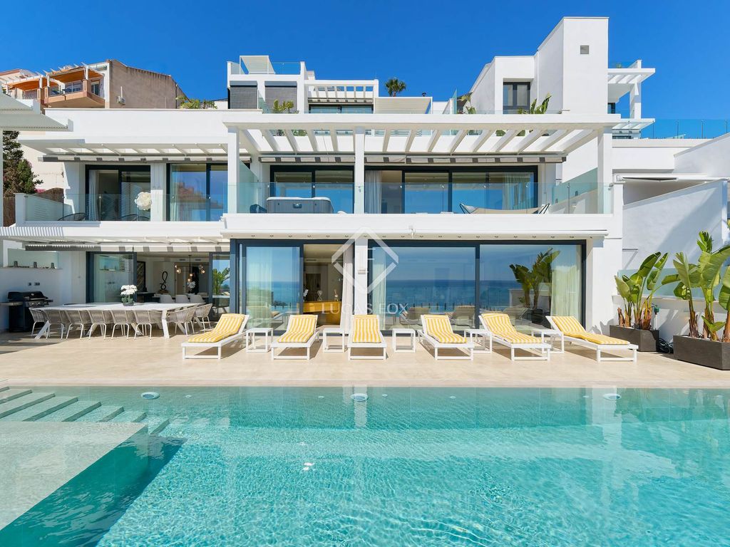 Property photo 2 of 65