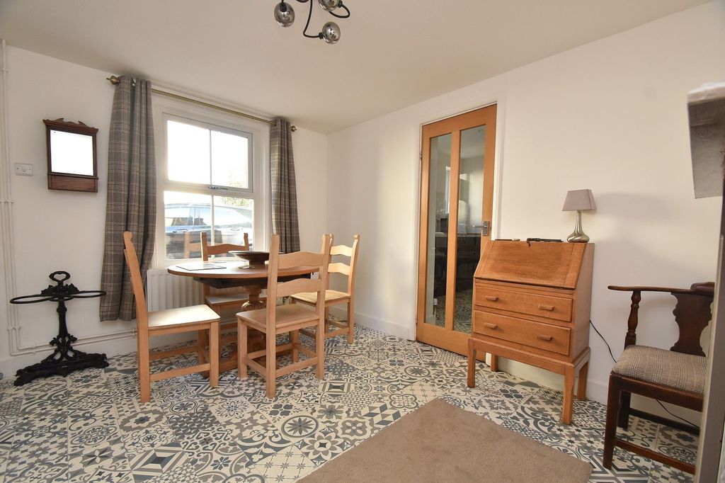 Property photo 3 of 14