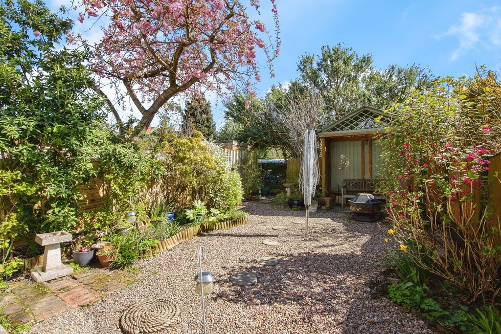 Property photo 3 of 17