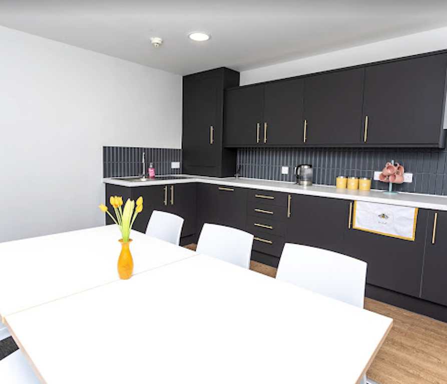 Property photo 3 of 5 Photo 2