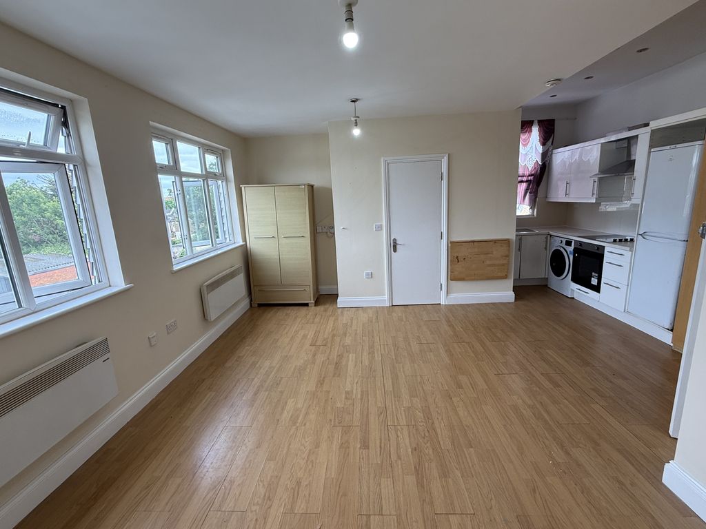 Property photo 2 of 5 Gallery