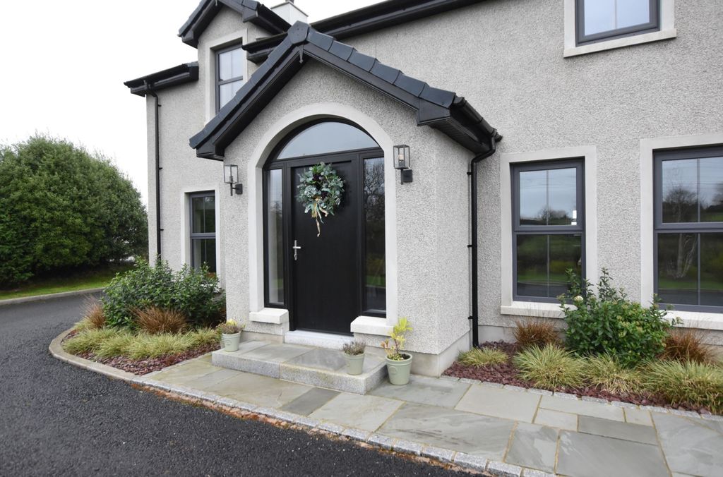 Property photo 3 of 56