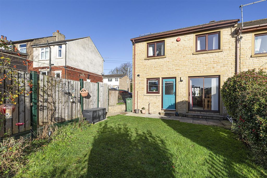 Property photo 1 of 26