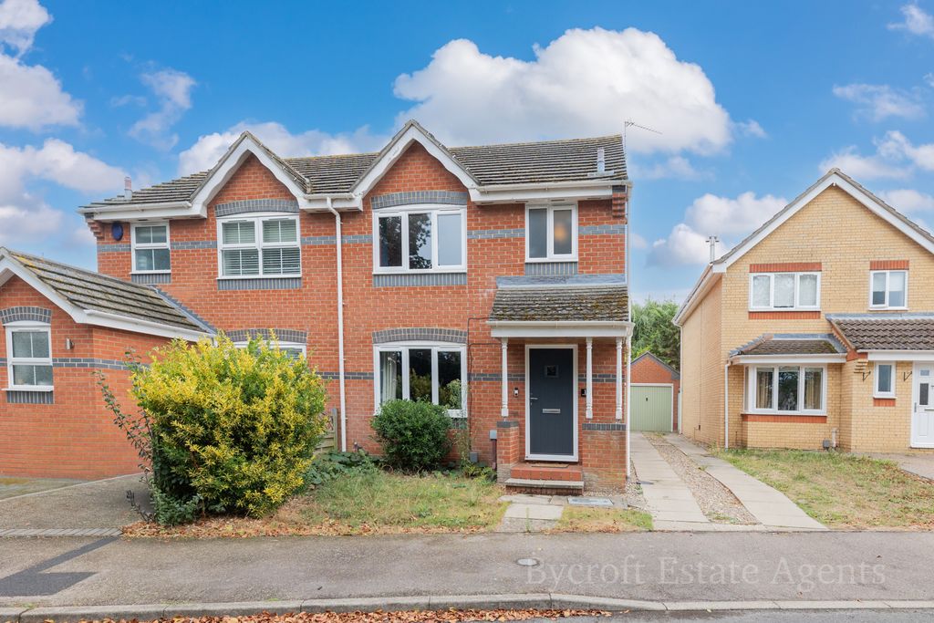 Property photo 1 of 11