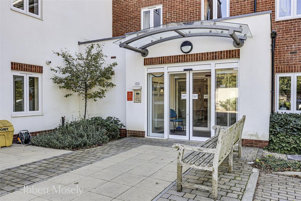 Property photo 1 of 16 7 Entrance.Jpg