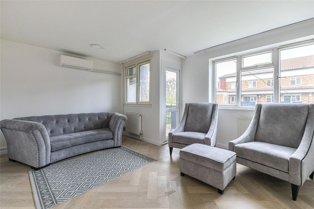 Property photo 3 of 14 Picture No. 06