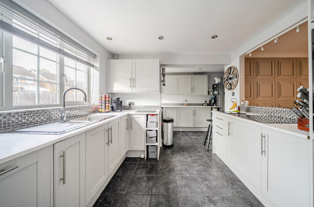 Property photo 2 of 21 Picture 2