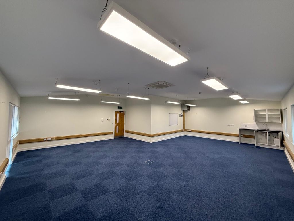 Property photo 3 of 6