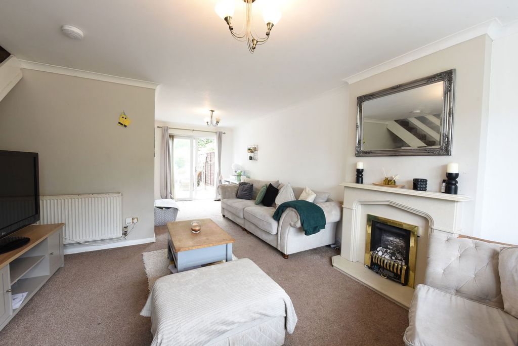 Property photo 3 of 12