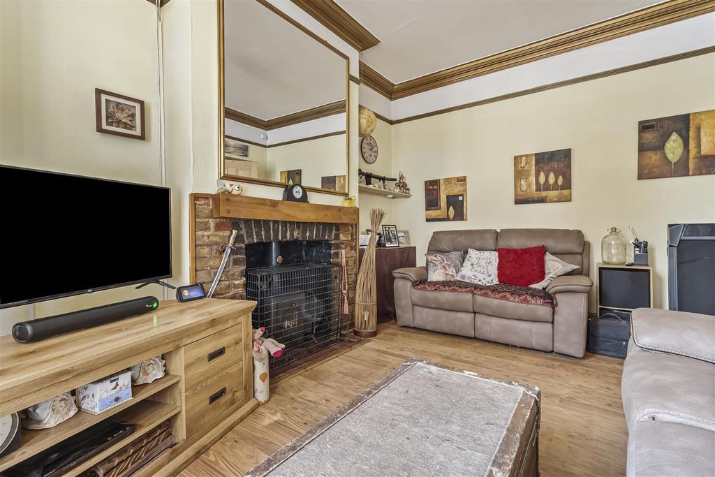 Property photo 3 of 22 26 St Matthews Road-022.Jpg