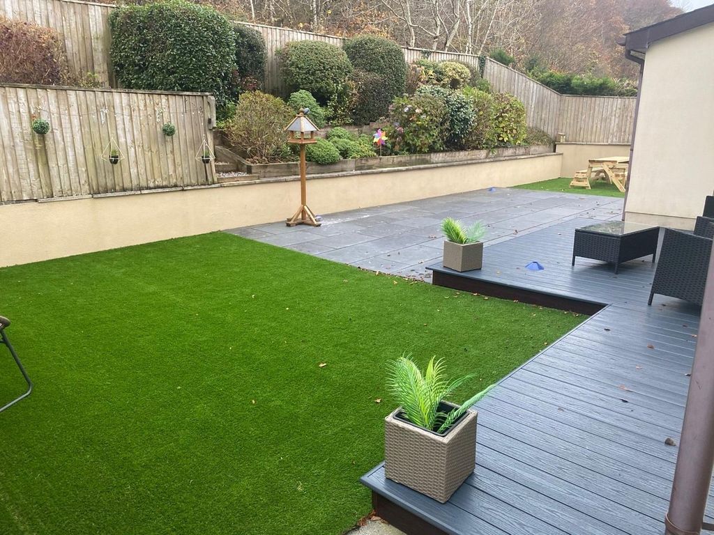 Property photo 3 of 32