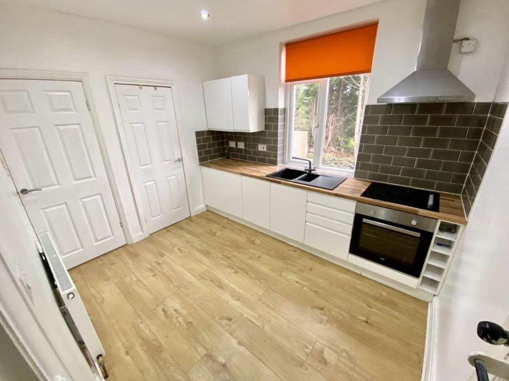 Property photo 2 of 14 Image11