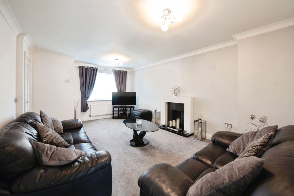 Property photo 3 of 15 Pbox-Img.Jpg