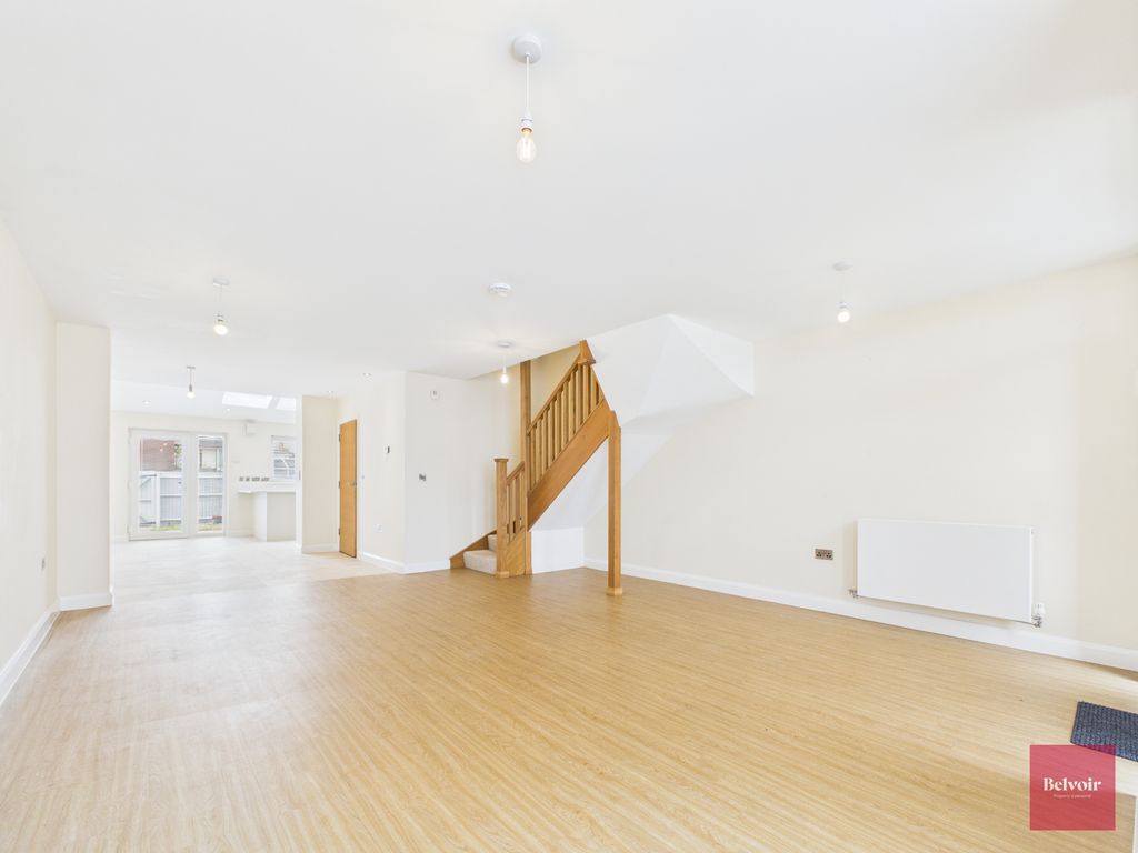 Property photo 3 of 29