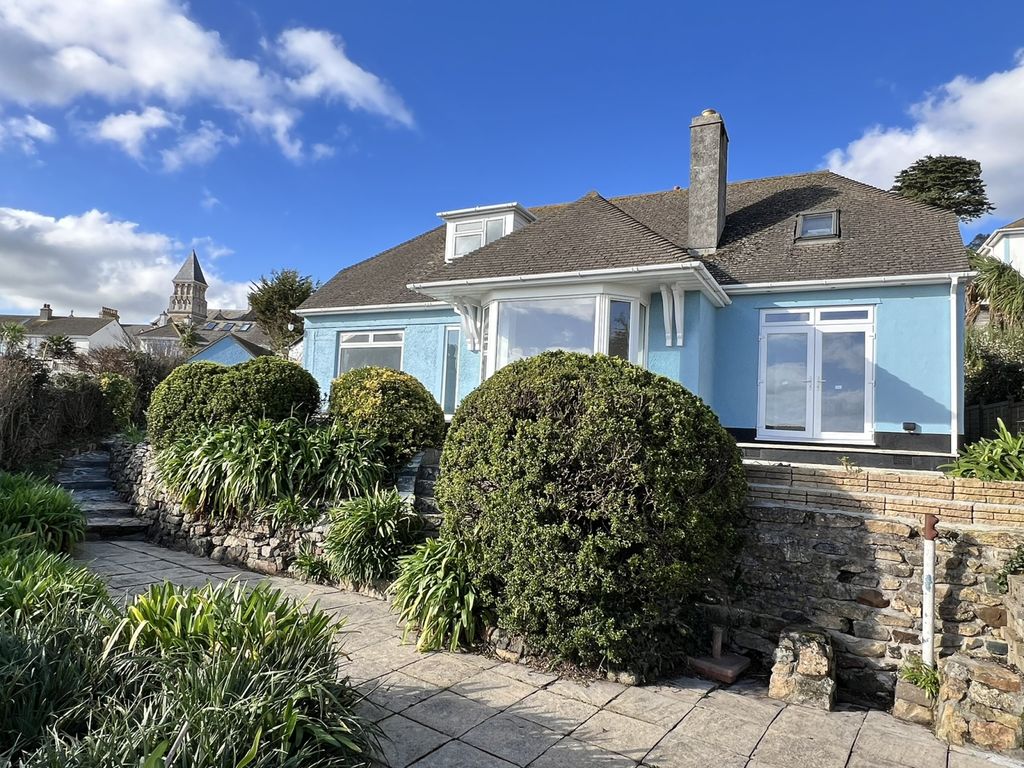 Property photo 1 of 18 3Â Bedroom Detached House For Sale