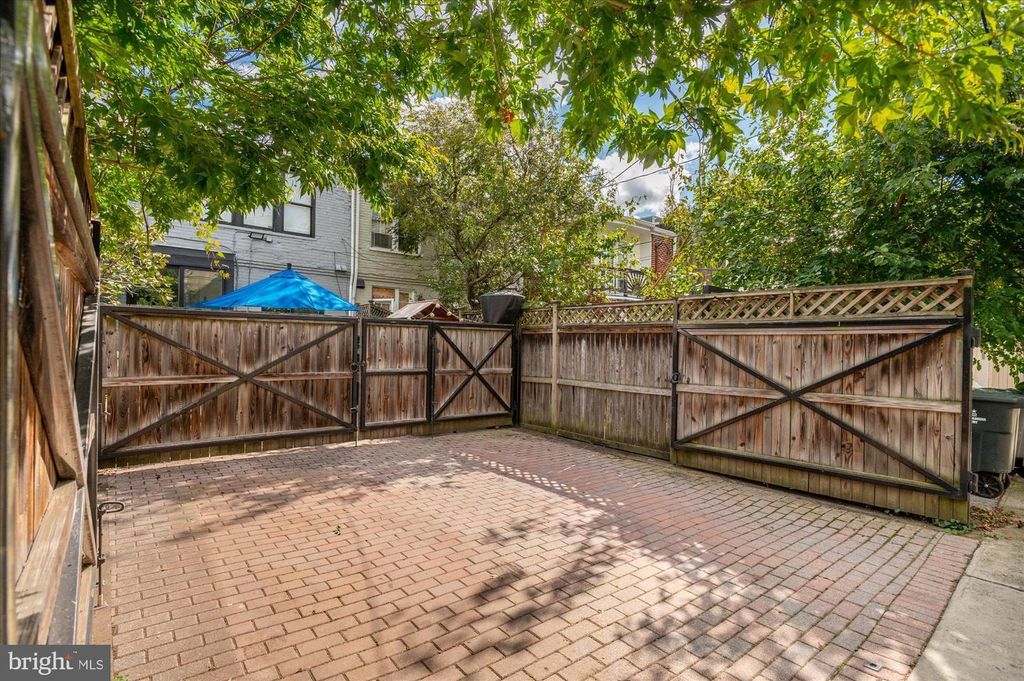 Property photo 3 of 23 <Alttext/>