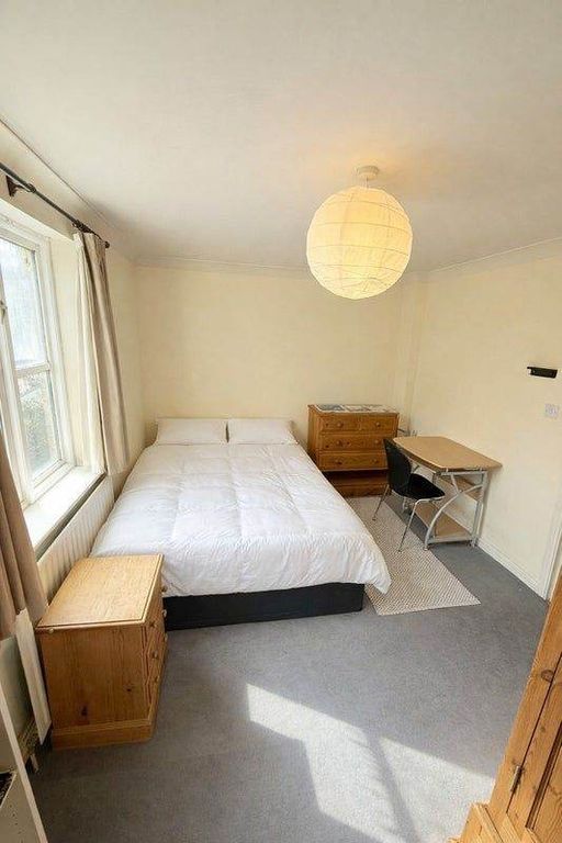 Property photo 2 of 9 Room 1