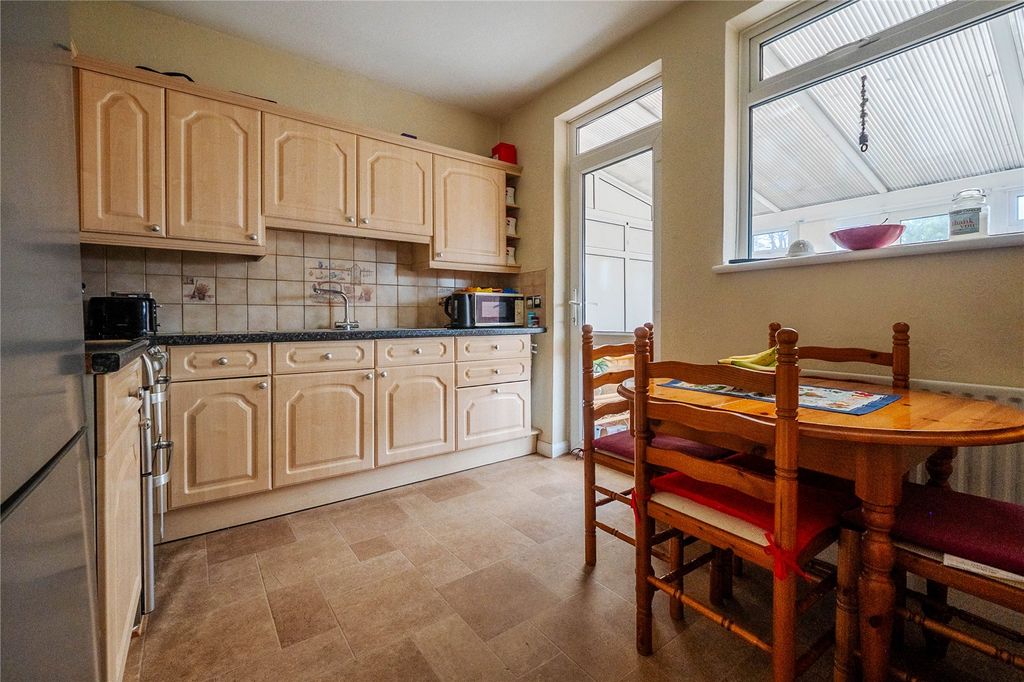 Property photo 3 of 12 Picture No. 06