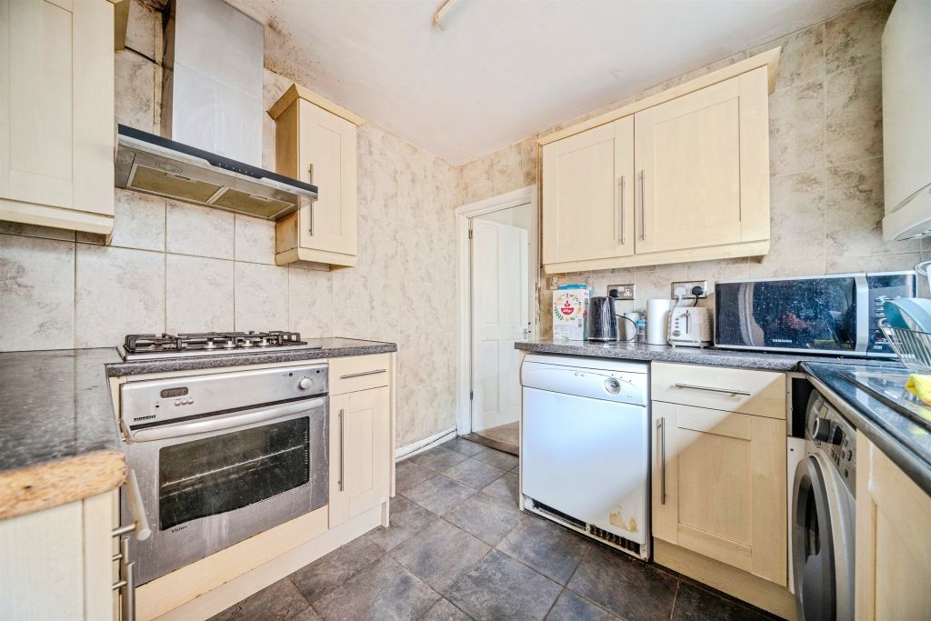 Property photo 2 of 16