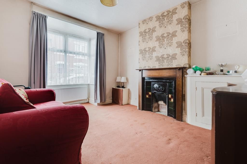 Property photo 2 of 22 29 Newman Street, Burton Latimer (8 Of 22).Jpg