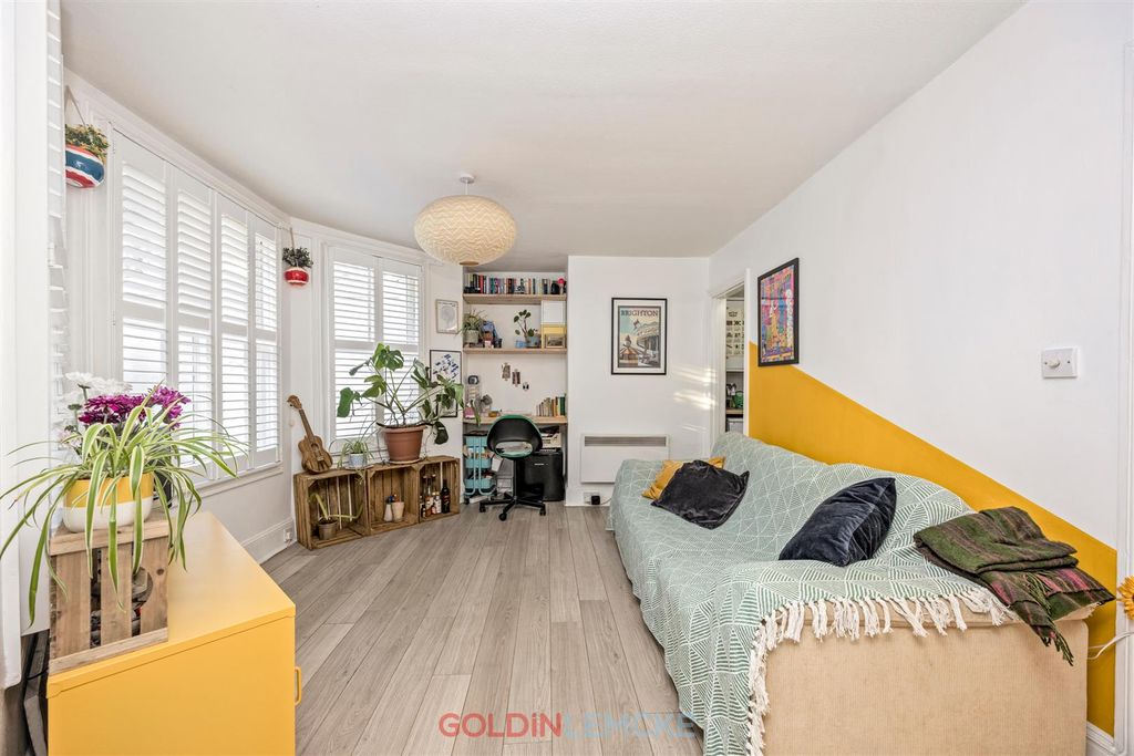 Property photo 2 of 12 Lounge/Dining Room