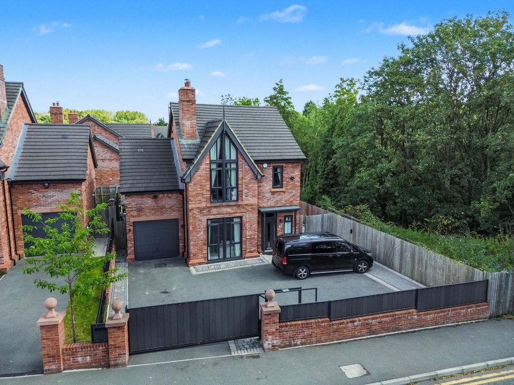 Property photo 1 of 33