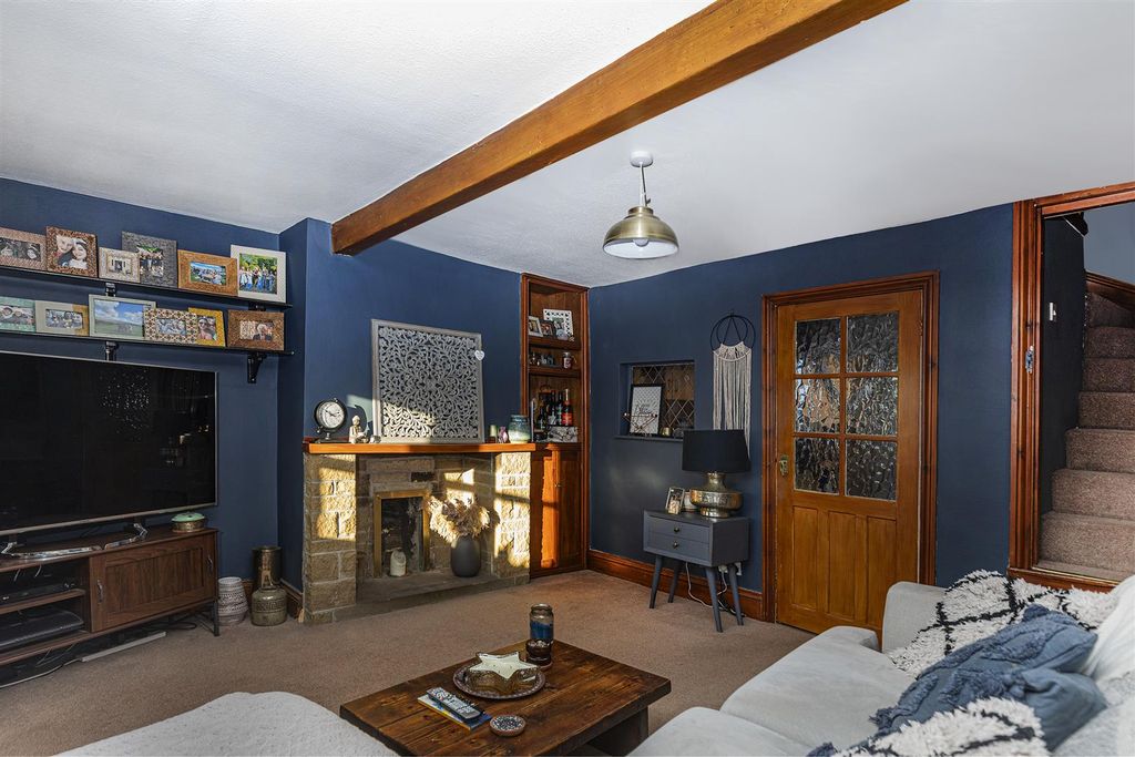 Property photo 2 of 23