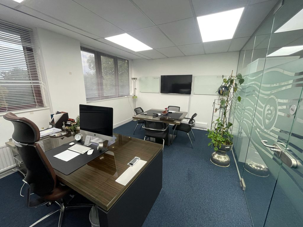 Property photo 2 of 10 Img_0043.Jpg