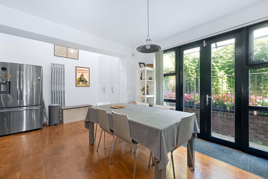 Property photo 3 of 13 Img_1933
