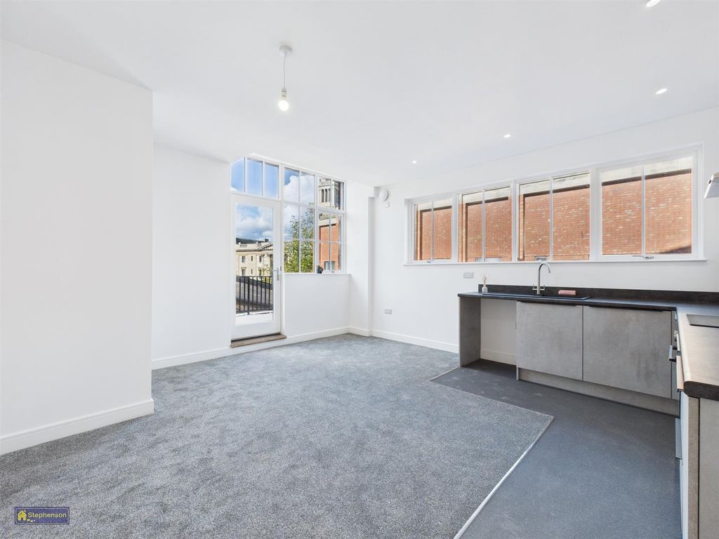 Property photo 3 of 7 Living Area