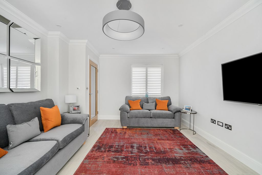 Property photo 3 of 22 1315316-21-6863E9...
