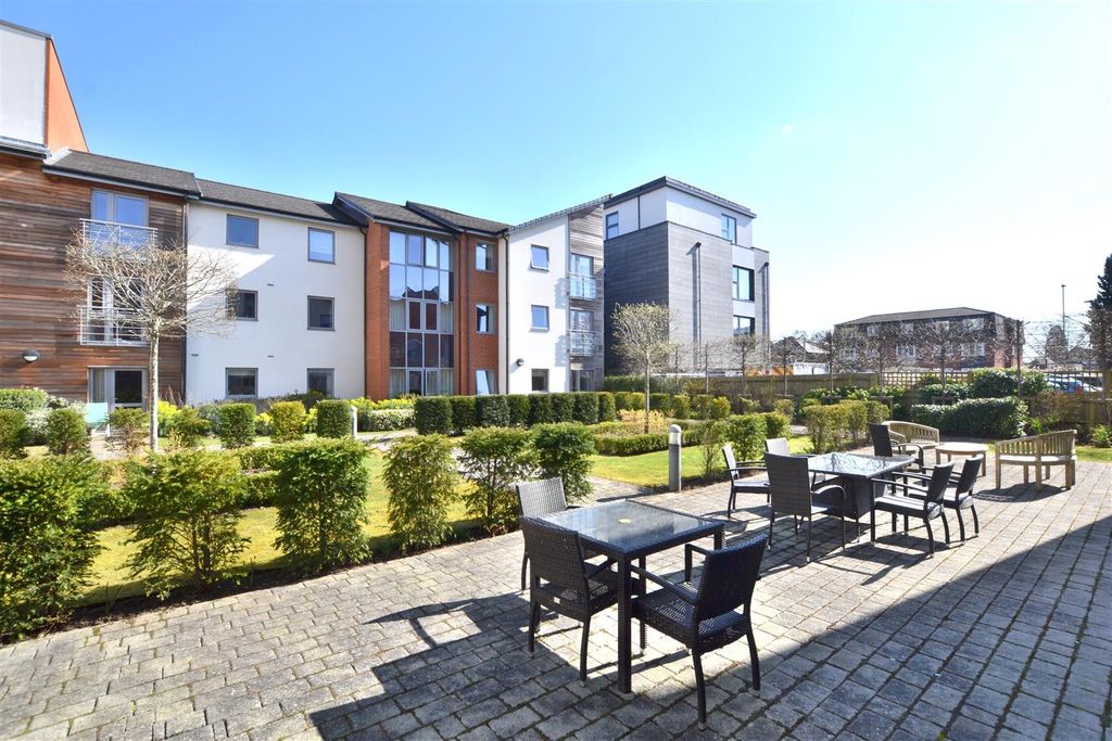 Additional image 20 of 2 bed flat for saleKings Place, Fleet GU51