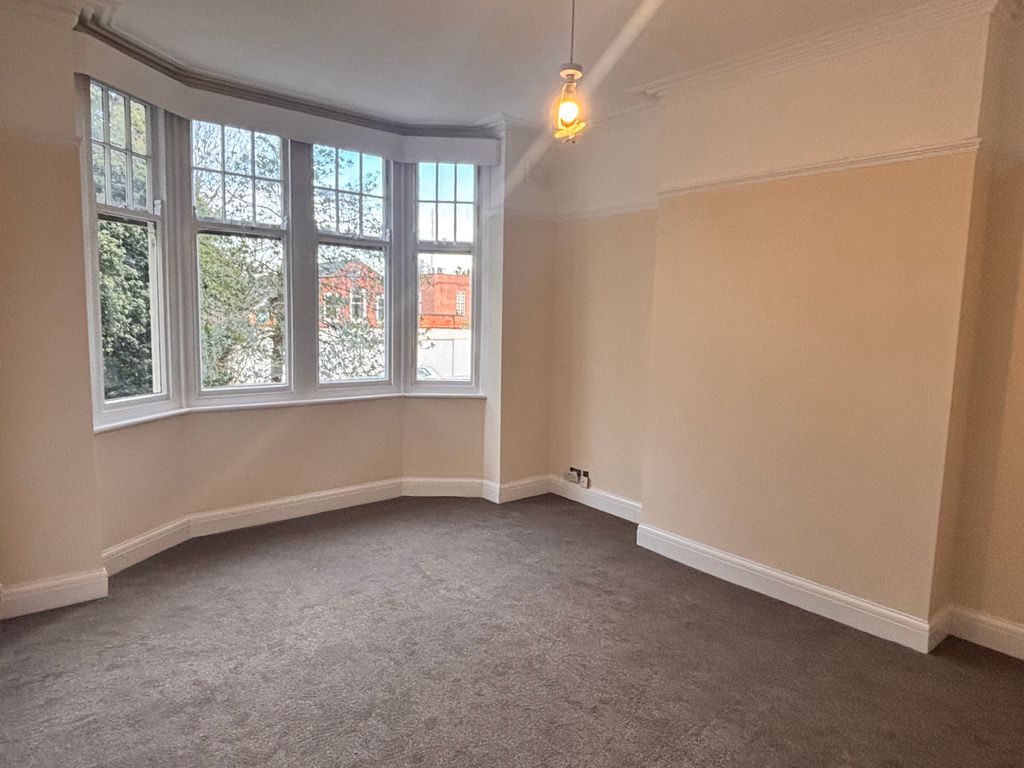 Property photo 3 of 5 Gallery