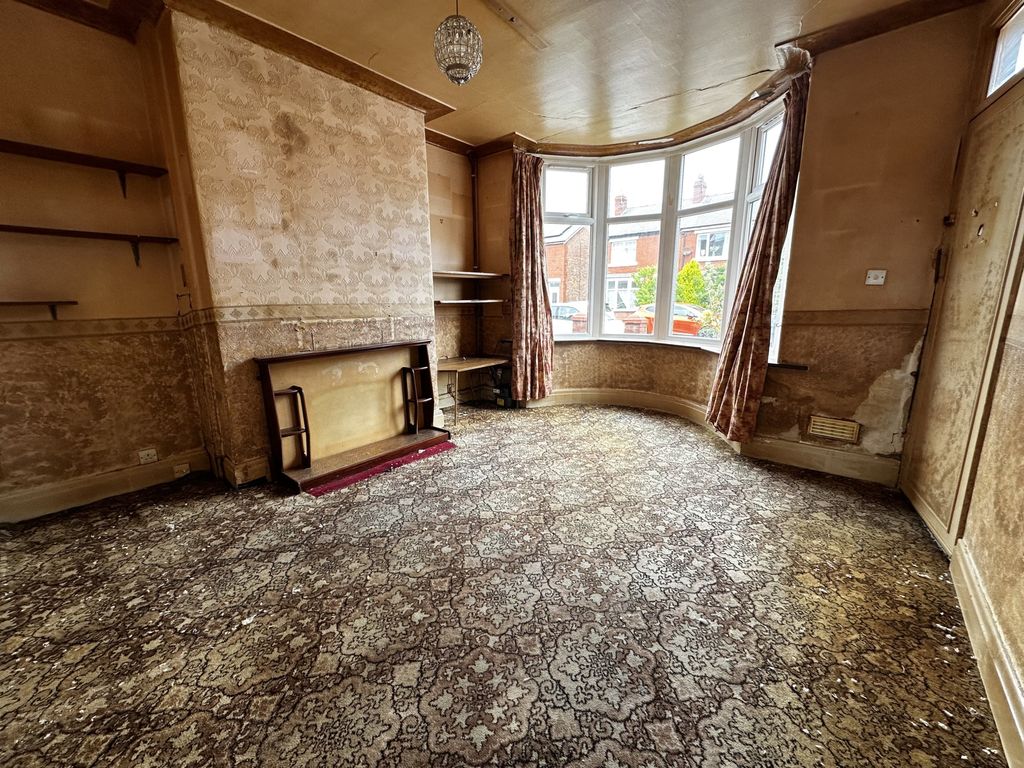 Property photo 2 of 19
