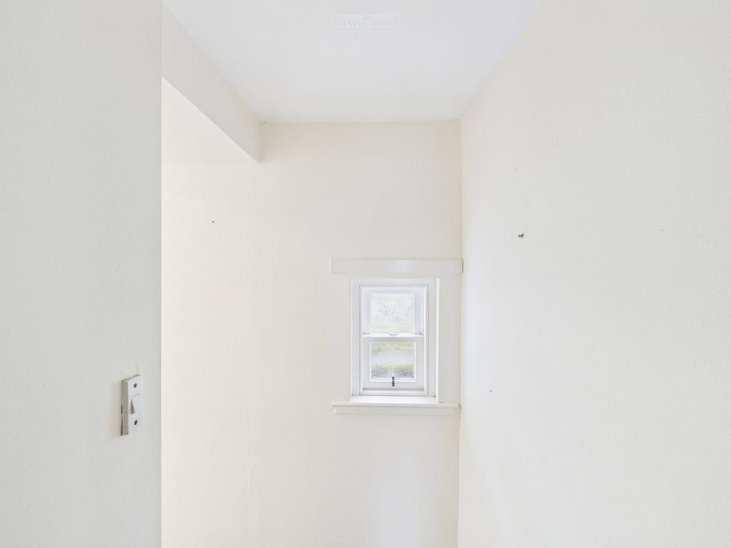 Property photo 3 of 41
