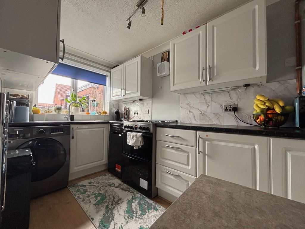 Property photo 3 of 12 Img_6986