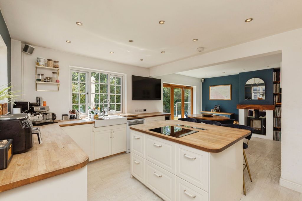 Property photo 2 of 20 _89A0464