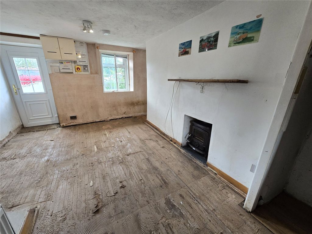 Property photo 2 of 22 Picture No. 11