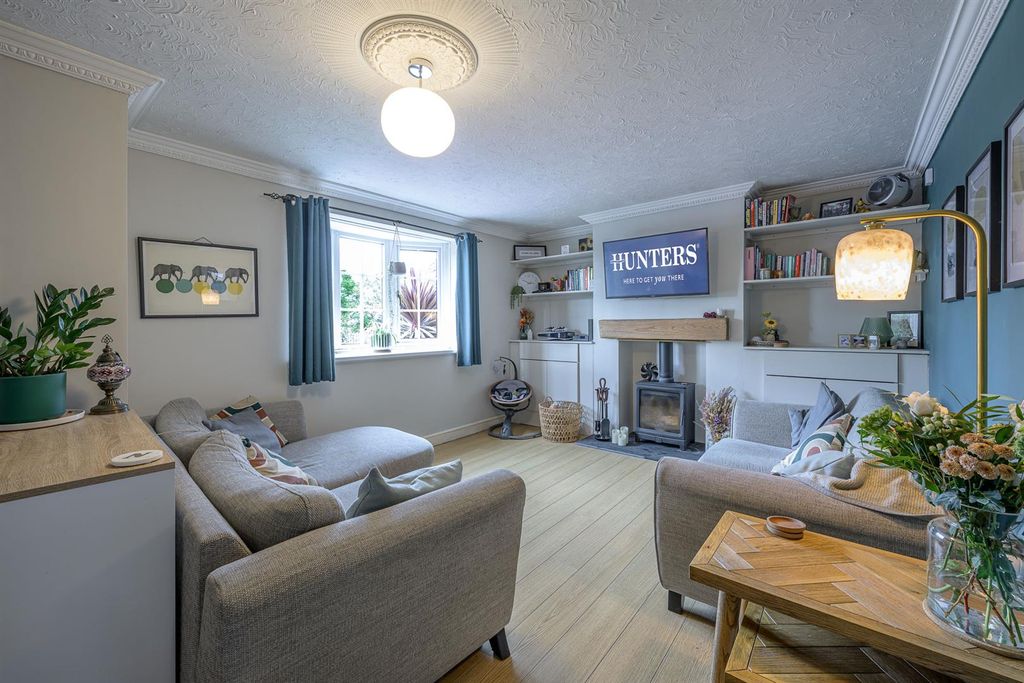 Property photo 2 of 19