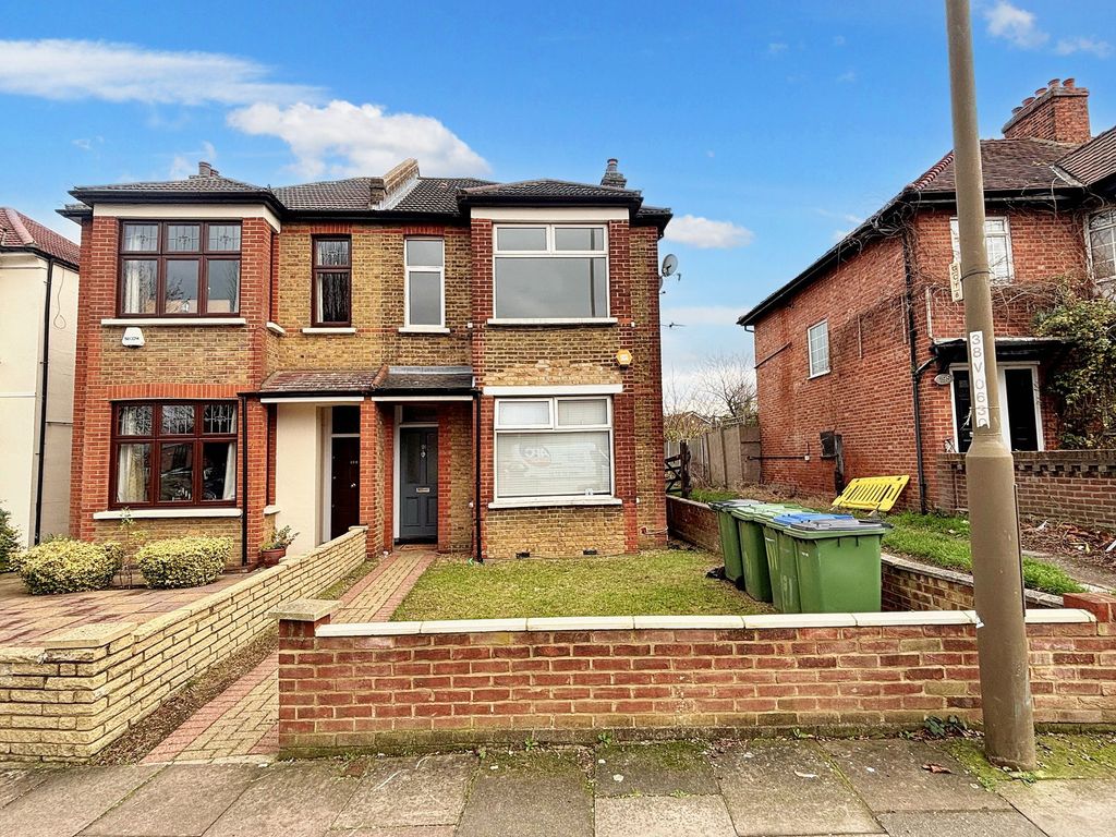 Property photo 1 of 5 External